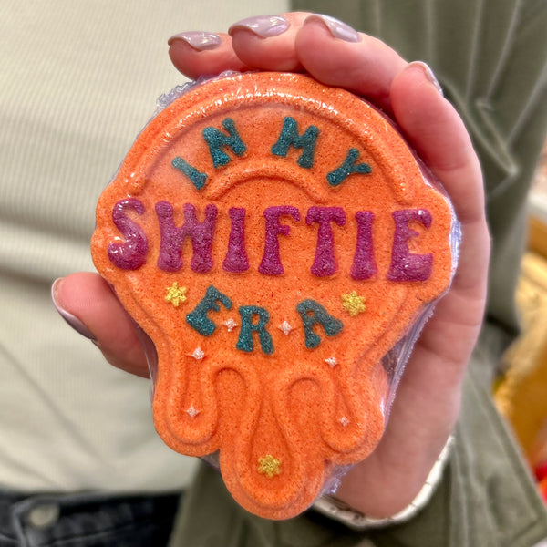 showgirl era bath bomb