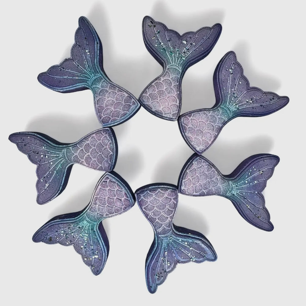 shimmering mermaid tail bath bomb