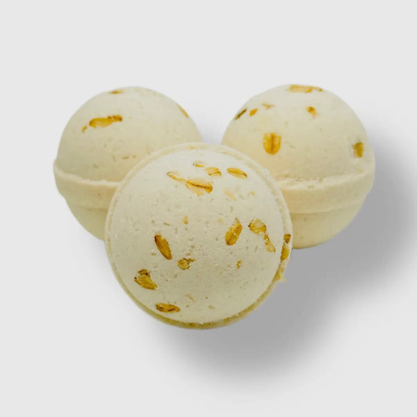 oatmeal, milk & honey - bath bomb